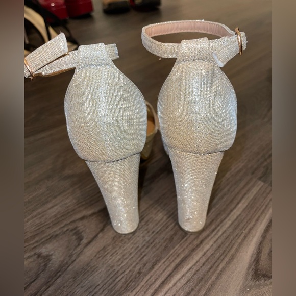 Champagne glitter heels - Picture 2 of 3
